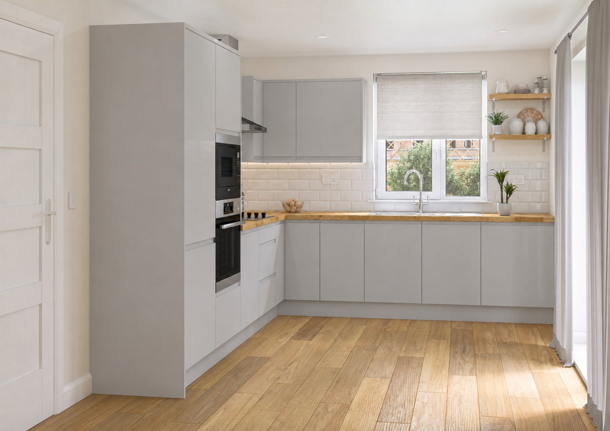Cloud grey J-Pull Handleless Door L-shaped kitchen with oak worktops